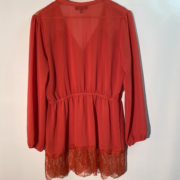 Jealous Tomato - Tunic style blouse. Size L - Picture 2 of 10